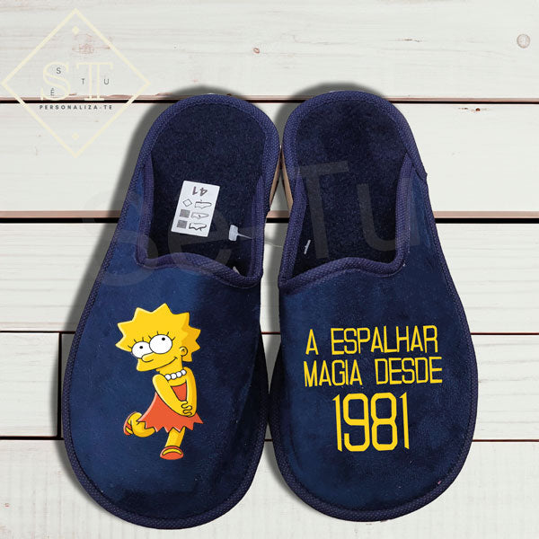 Chinelos a Espalhar Magia Lisa Simpsons com data - Sê-Tu